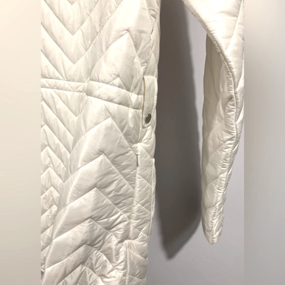 NWOT, Athleta Quilted w/ Belt "Mendocino Coat" in Magnolia White, Sz Medium TALL - Picture 5 of 14